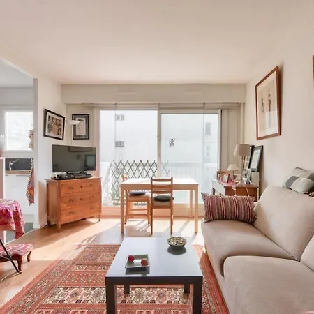 Cardinet Yourhosthelper Apartment *