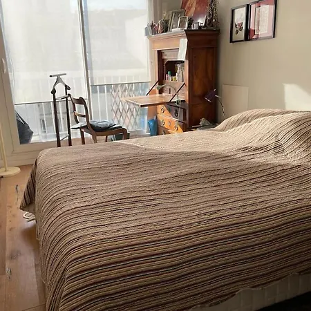Appartement Cardinet Yourhosthelper Paris